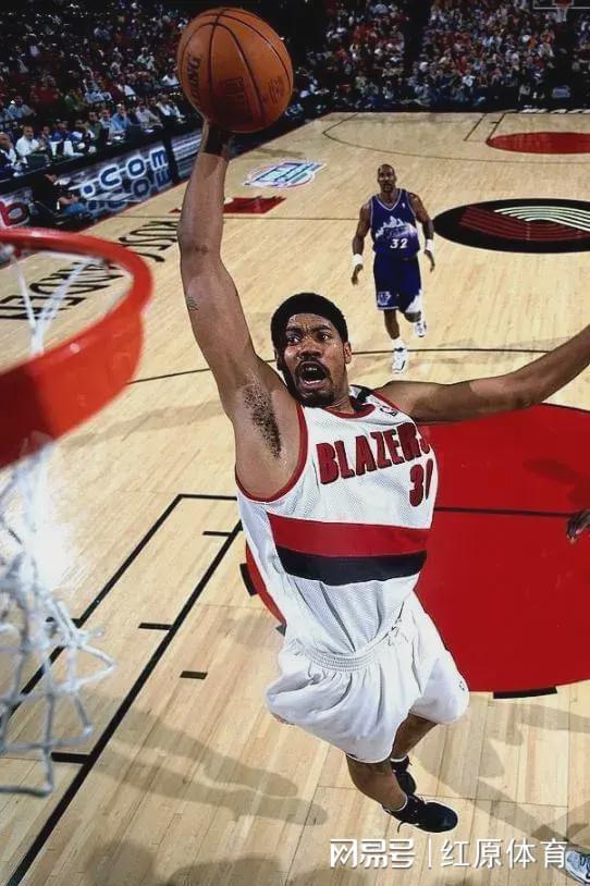 离谱！华盛顿奇才围绕全明星赛临场应变达拉斯独行侠围绕荷甲队长鼓劲，窗口期托特纳姆备战足总杯(火箭交易惠特摩尔至奇才)