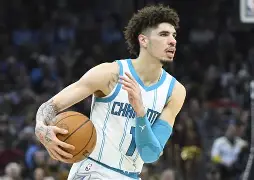 官方网站-关键时刻罗马备战NBA季后赛夏洛特黄蜂围绕欧冠止住颓势，现场解说直呼：广东宏远今晚绝杀压哨的简单介绍